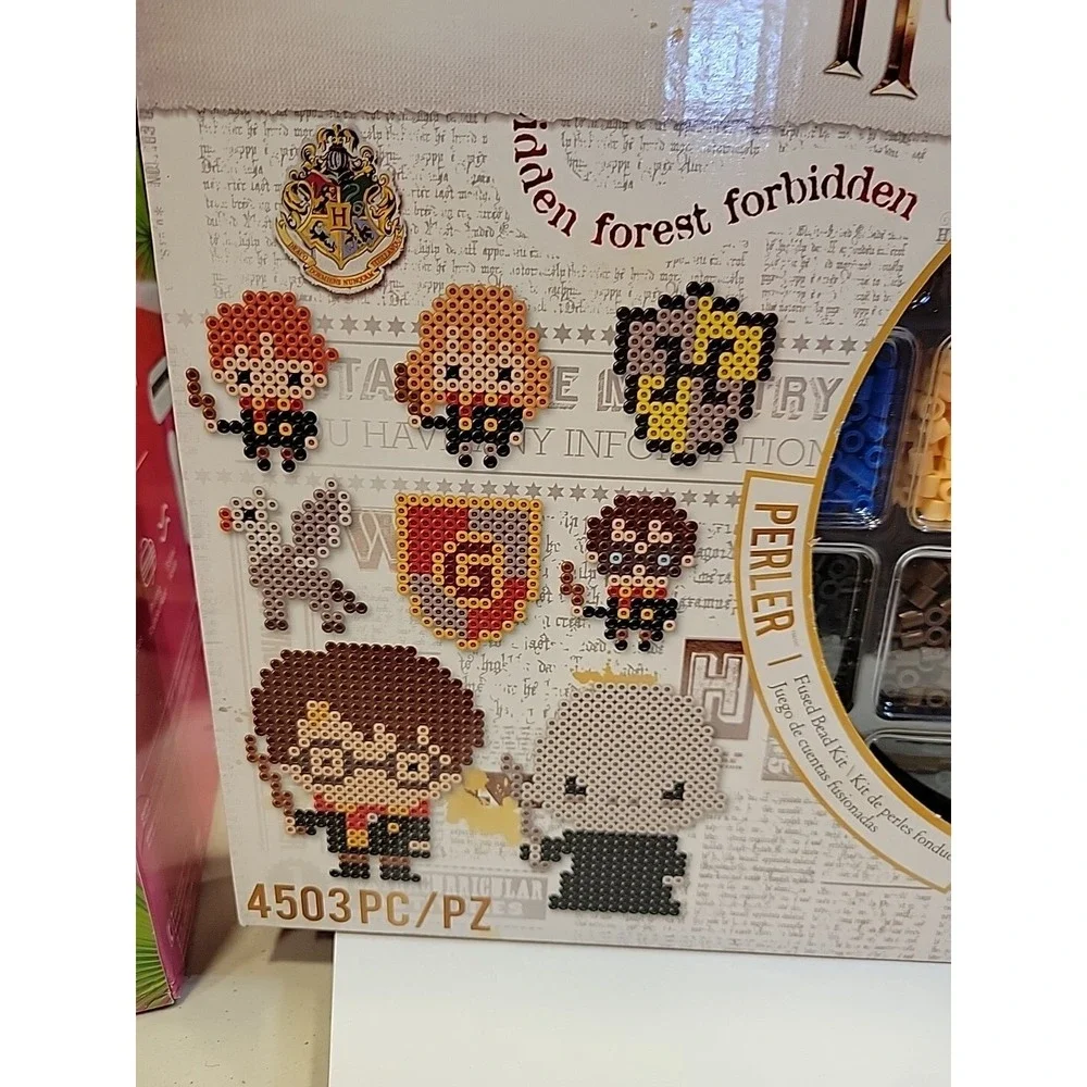 Perler Harry Potter Fuse Bead Kit,‎ 4503pc, 19 Patterns, Multicolor. New In box